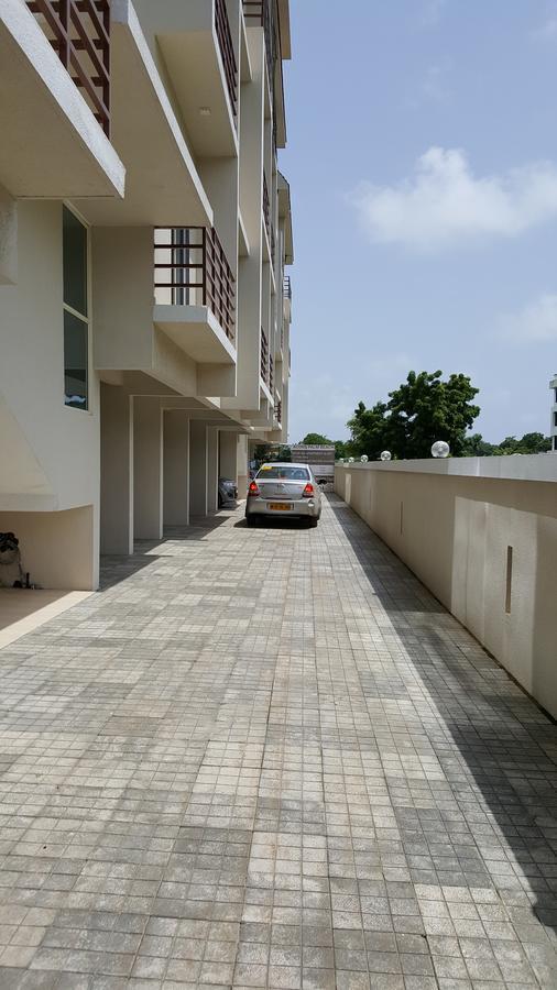 Acons Palm Beach Alibaug Esterno foto