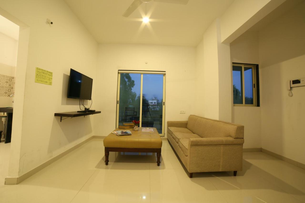 Acons Palm Beach Alibaug Esterno foto