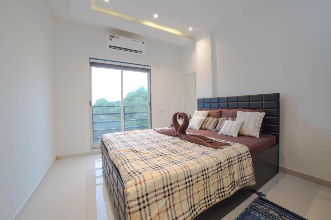 Acons Palm Beach Alibaug Esterno foto