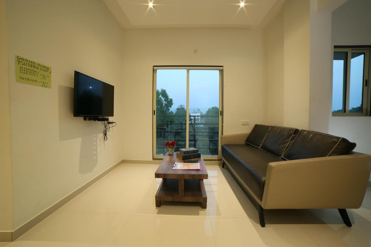 Acons Palm Beach Alibaug Esterno foto